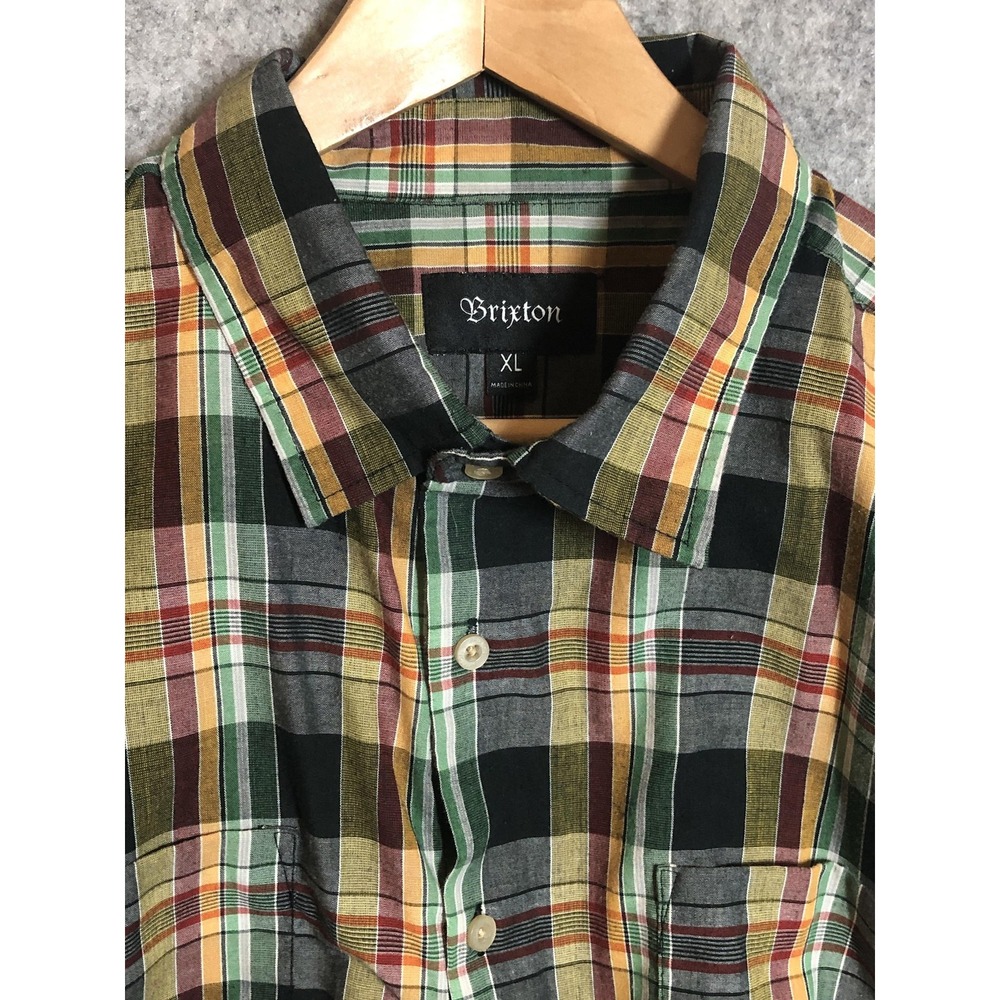 Brixton Shirt Mens XL Multicolor Plaid Short Sleeve Button Up Casual Wear Camp